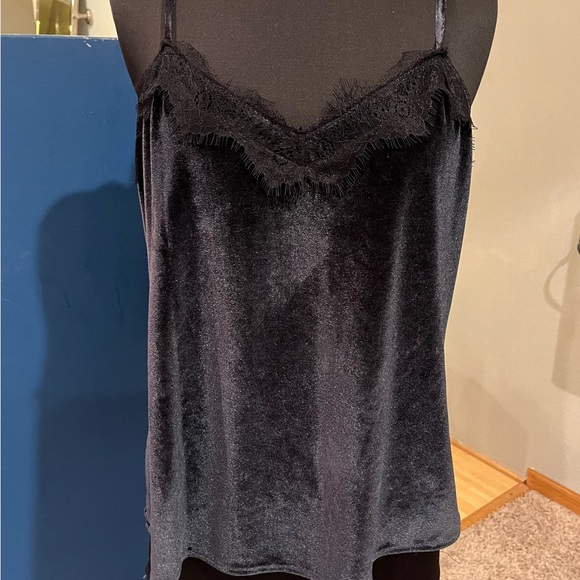NWT Halter Cami - Picture 2 of 4